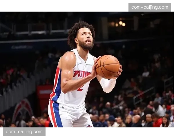 活塞杜伦16分10篮板奥萨尔9分11板 内线篮板优势明显